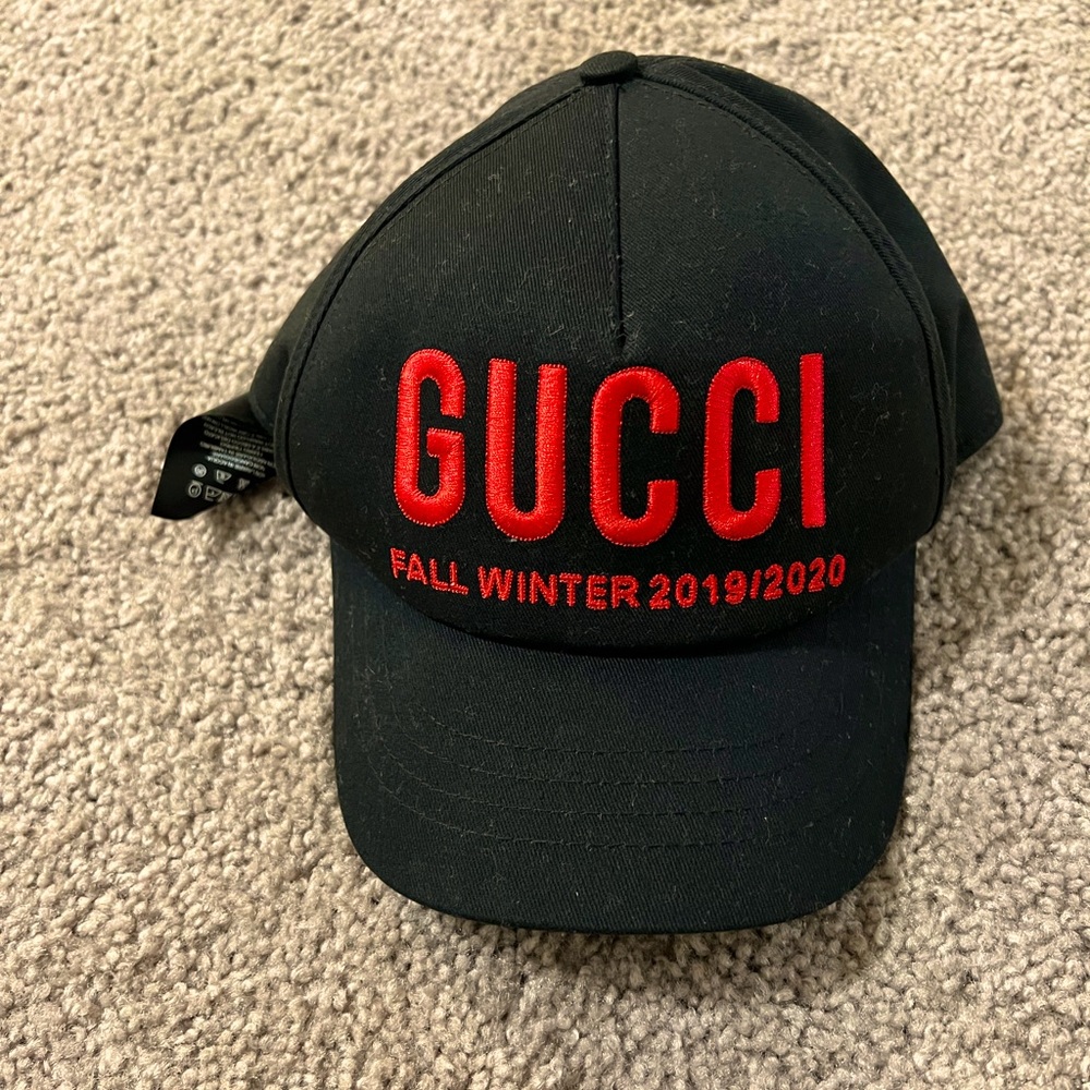Gucci fall/winter logo cap